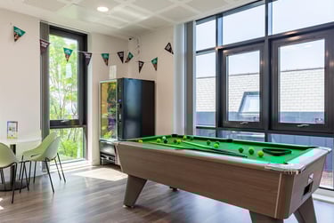 1 bed studio, Glenthorne Road, Exwick, Exeter, EX44GZ - Image 1